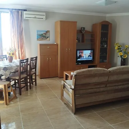 Quiet 1-bed Flat In Antonia Complex By Flat Mаnager Sveti Vlas