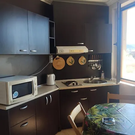 Quiet 1-bed Flat In Antonia Complex By Flat Mаnager Apartman