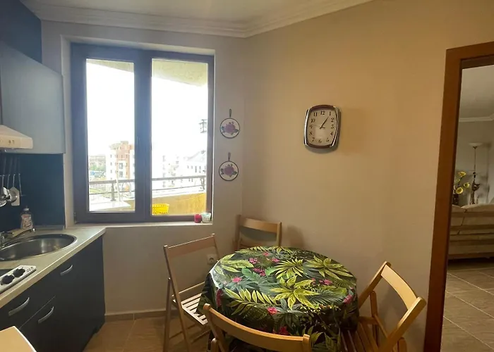 Quiet 1-bed Flat In Antonia Complex By Flat Mаnager Διαμέρισμα *